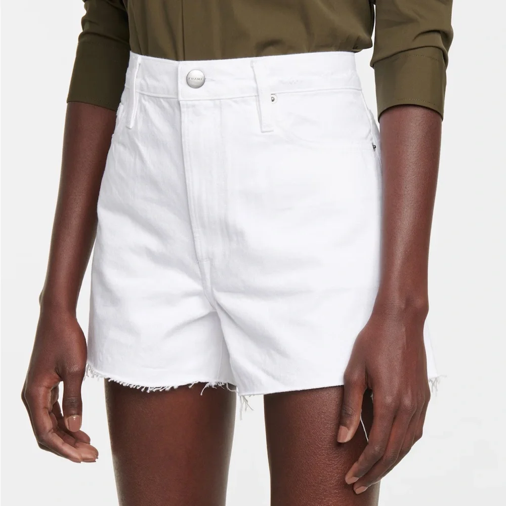Frame Denim Le Simone Shorts in Rumpled Blanc Grind - Picture 1 of 12